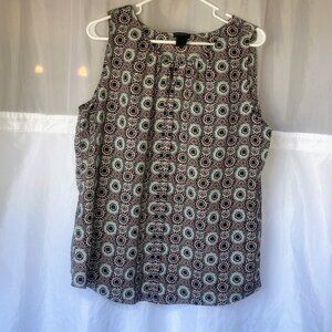 Ann Taylor gray/burgundy patterned sleeveless shell, Size L